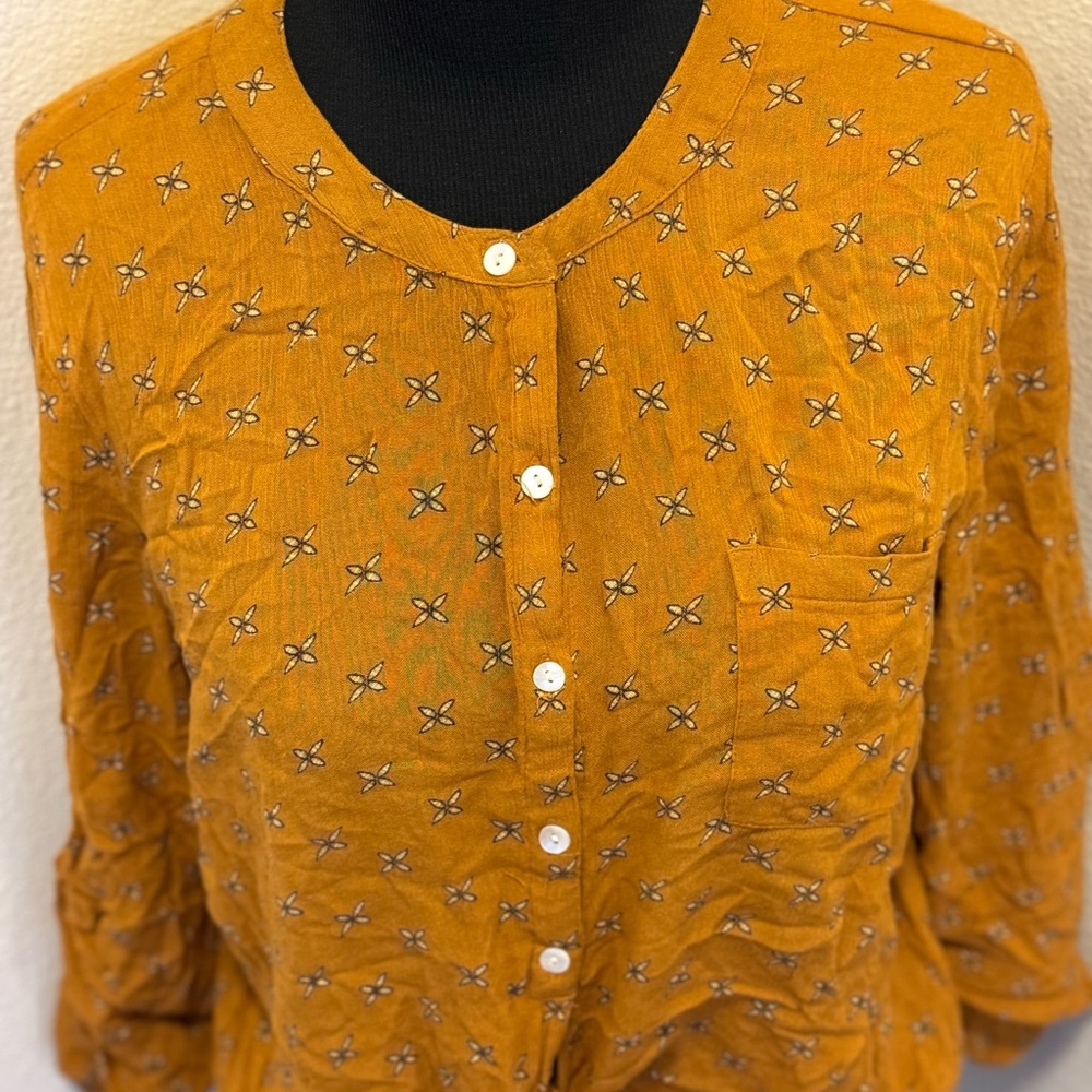 2 FOR $20 Harper Mustard Tie Front Blouse Top Size M Medium - Picture 3 of 9